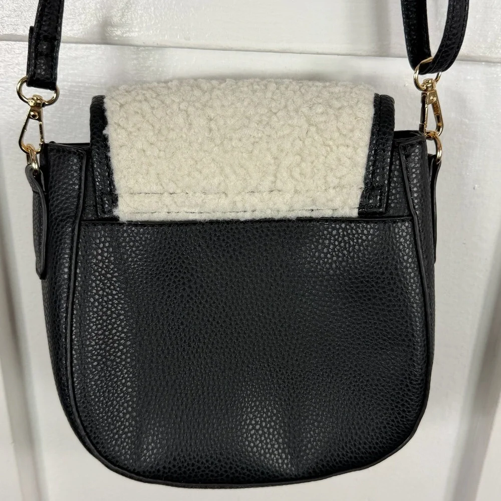 Kedzie Sherpa‎ Trim Crossbody Bag Black Faux Leather Gold Tone Zipper